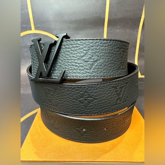 Louis Vuitton Belt Initiales Reversible 40MM Black in Taurillon